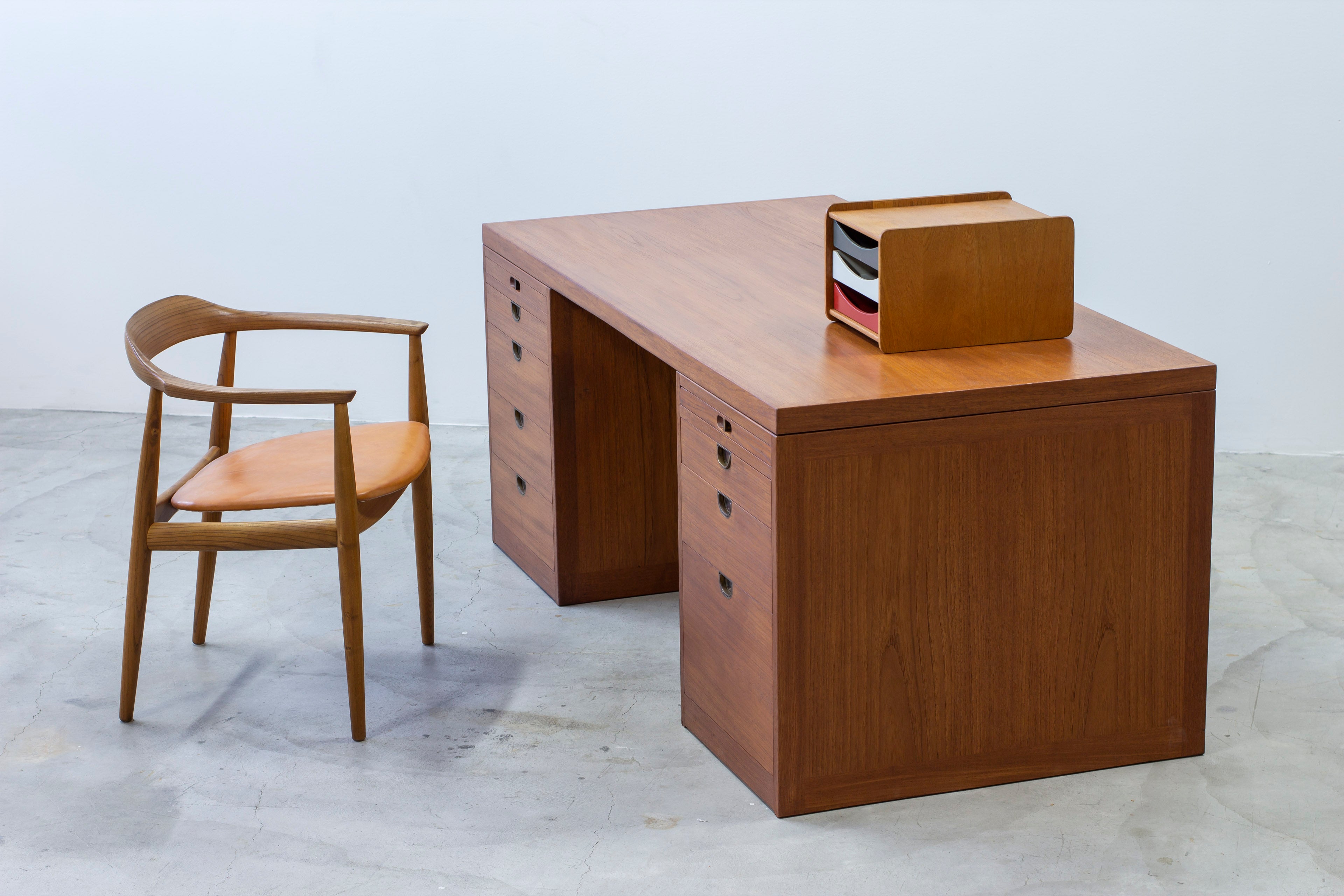 Desk BM-66 by Børge Mogensen no. 2