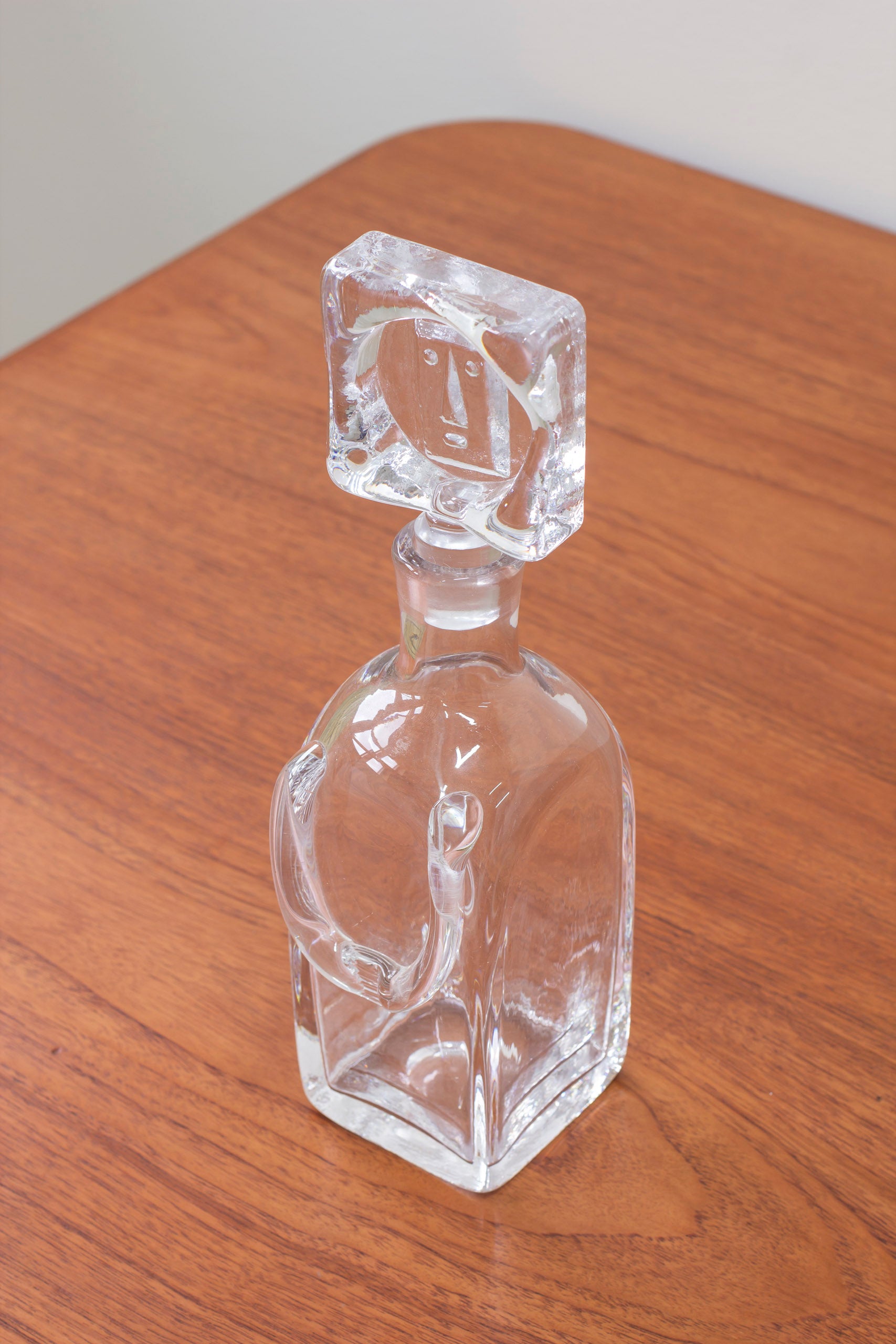 "People" decanter by Erik Höglund