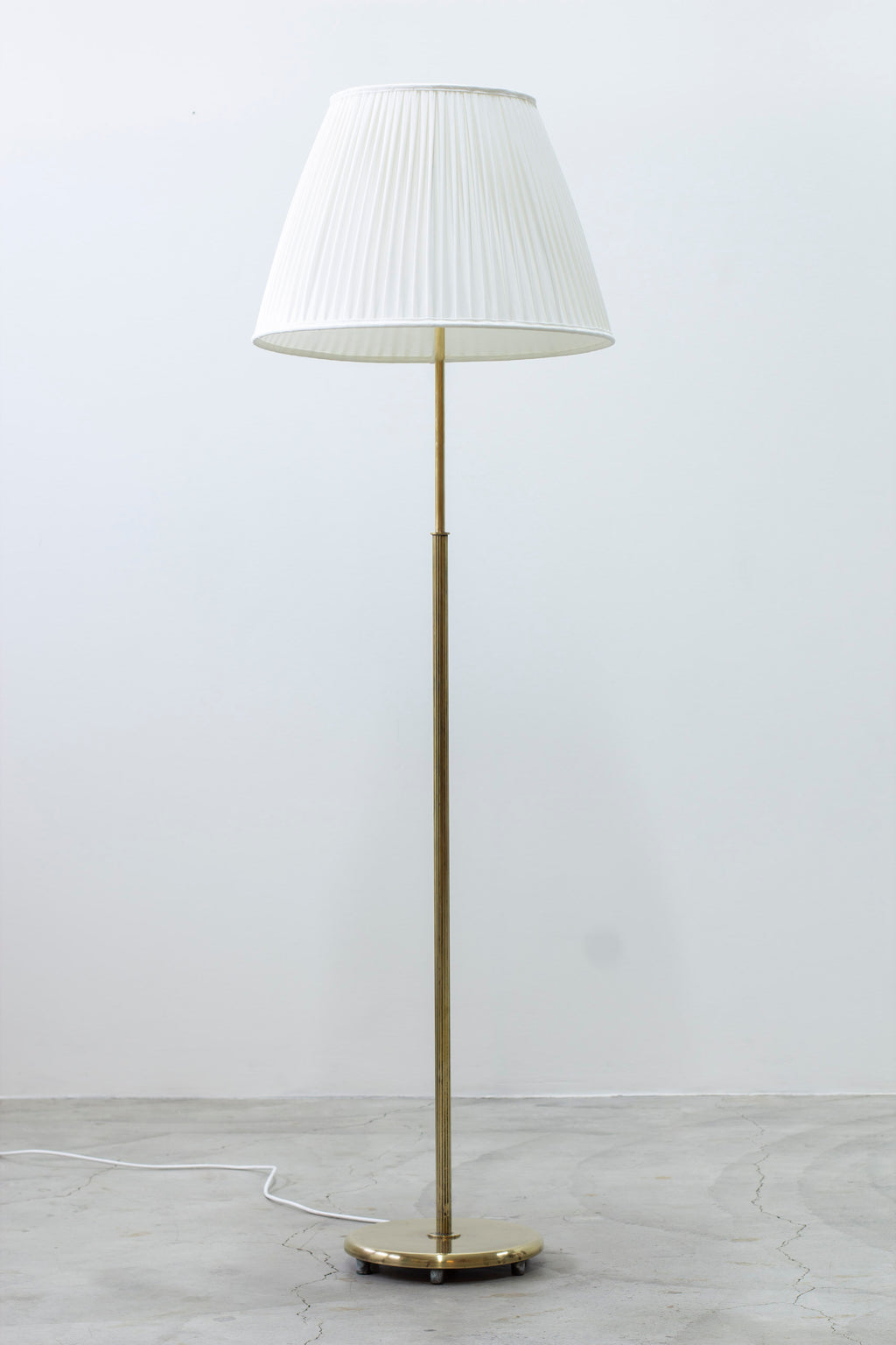 Floor lamp 15698 by Harald Elof Notini