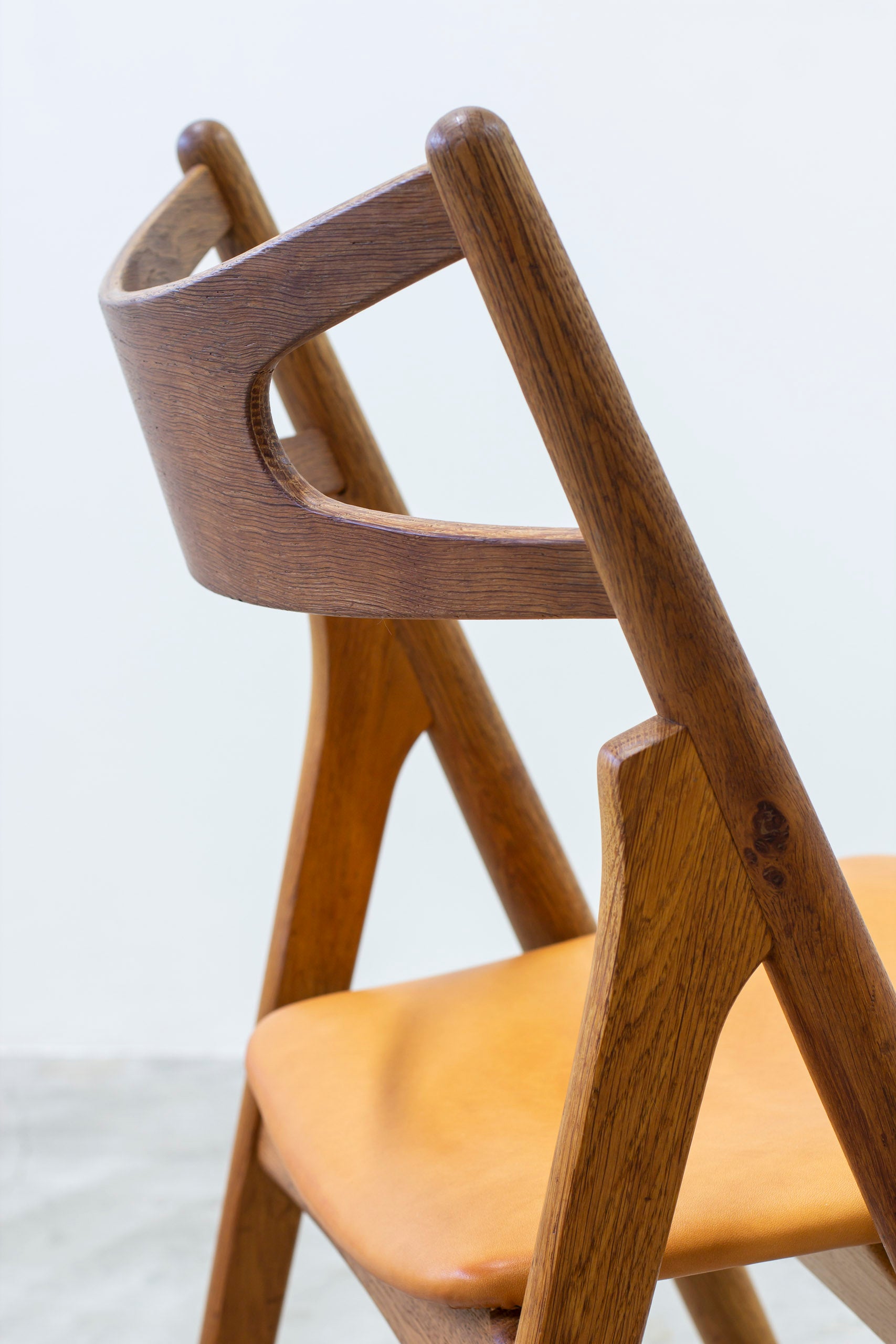 "CH29" oak chairs by Hans J. Wegner