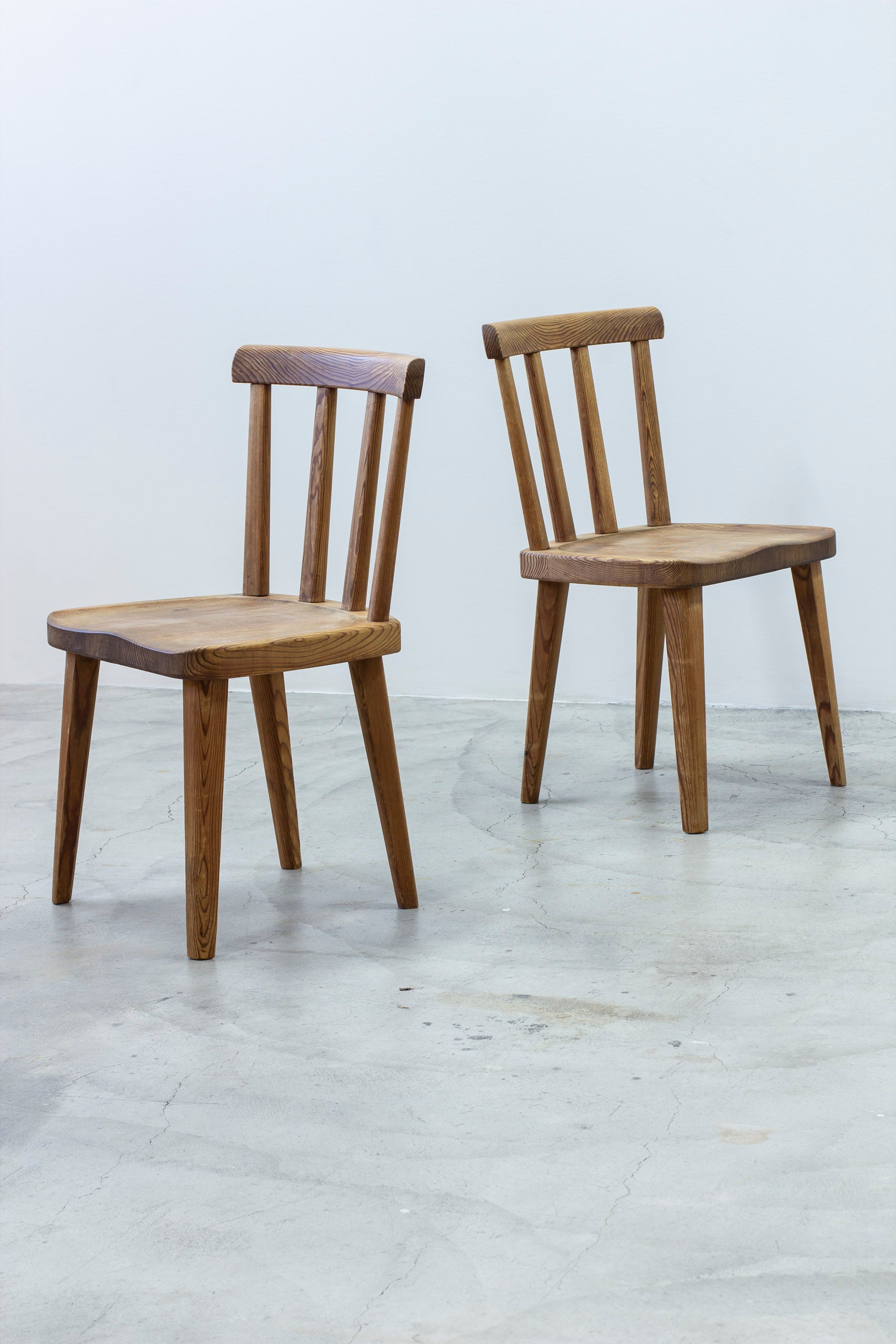 "Utö" chairs by Axel Einar Hjorth