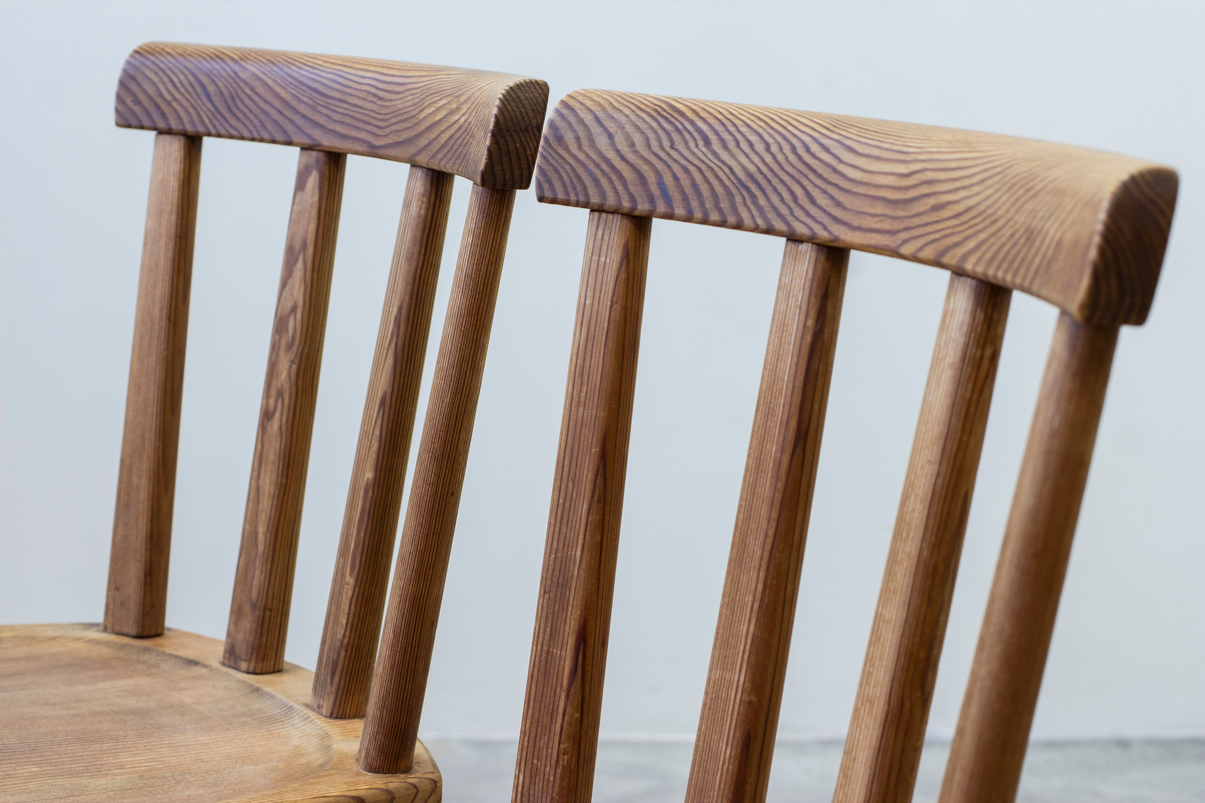 "Utö" chairs by Axel Einar Hjorth