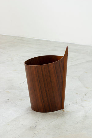 Paper bin by Einar Barnes