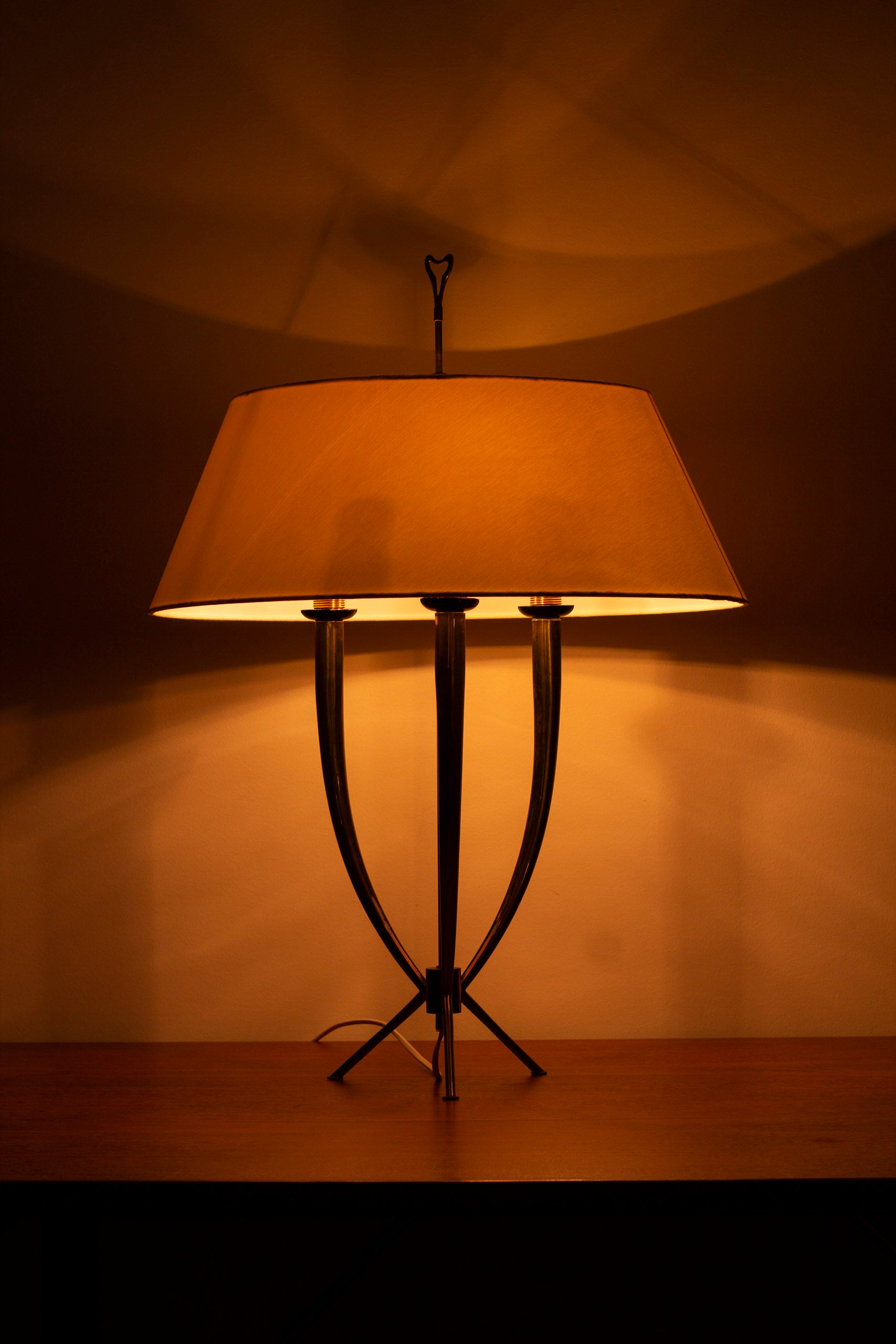 Mid century brass tripod table lamp