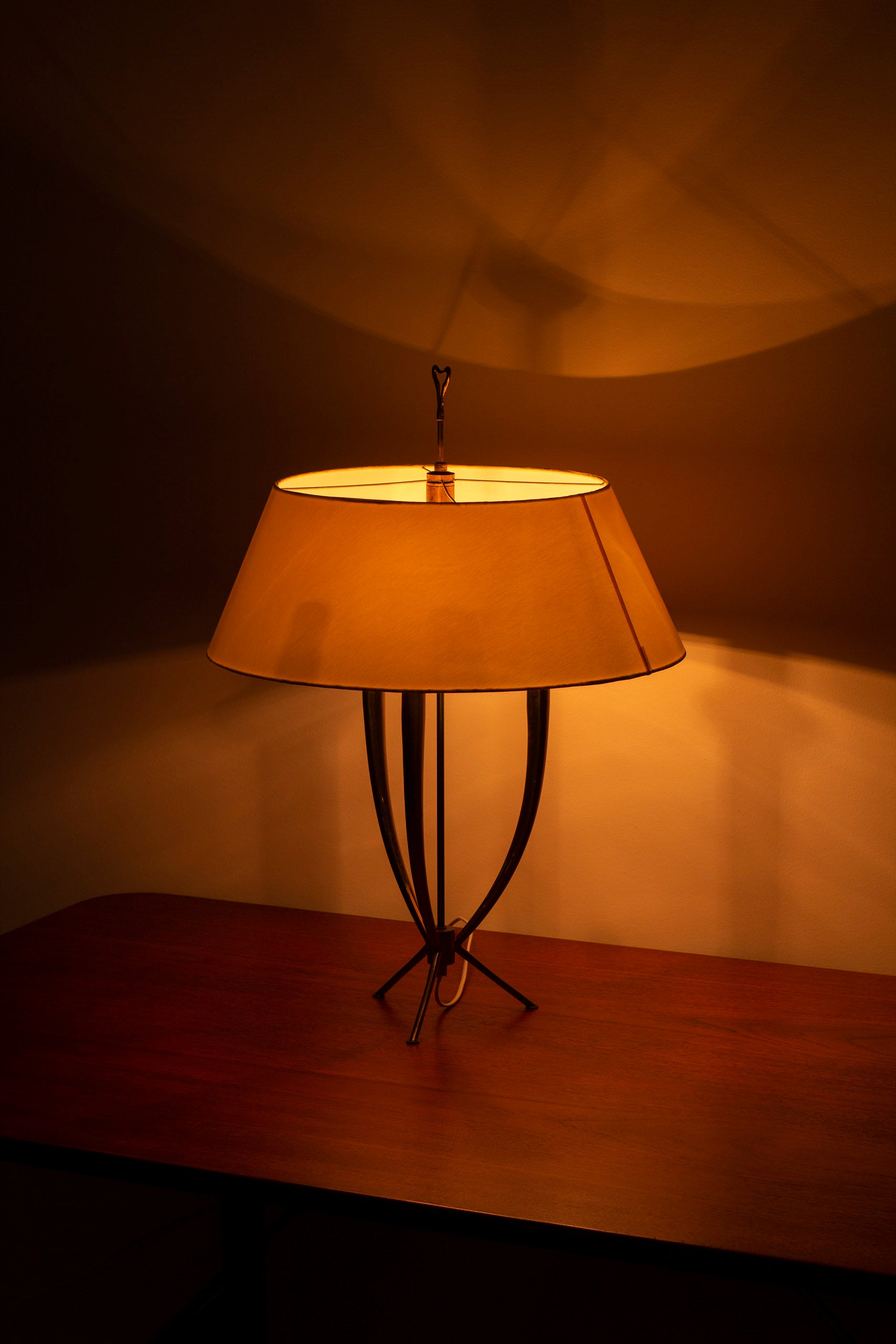 Mid century brass tripod table lamp