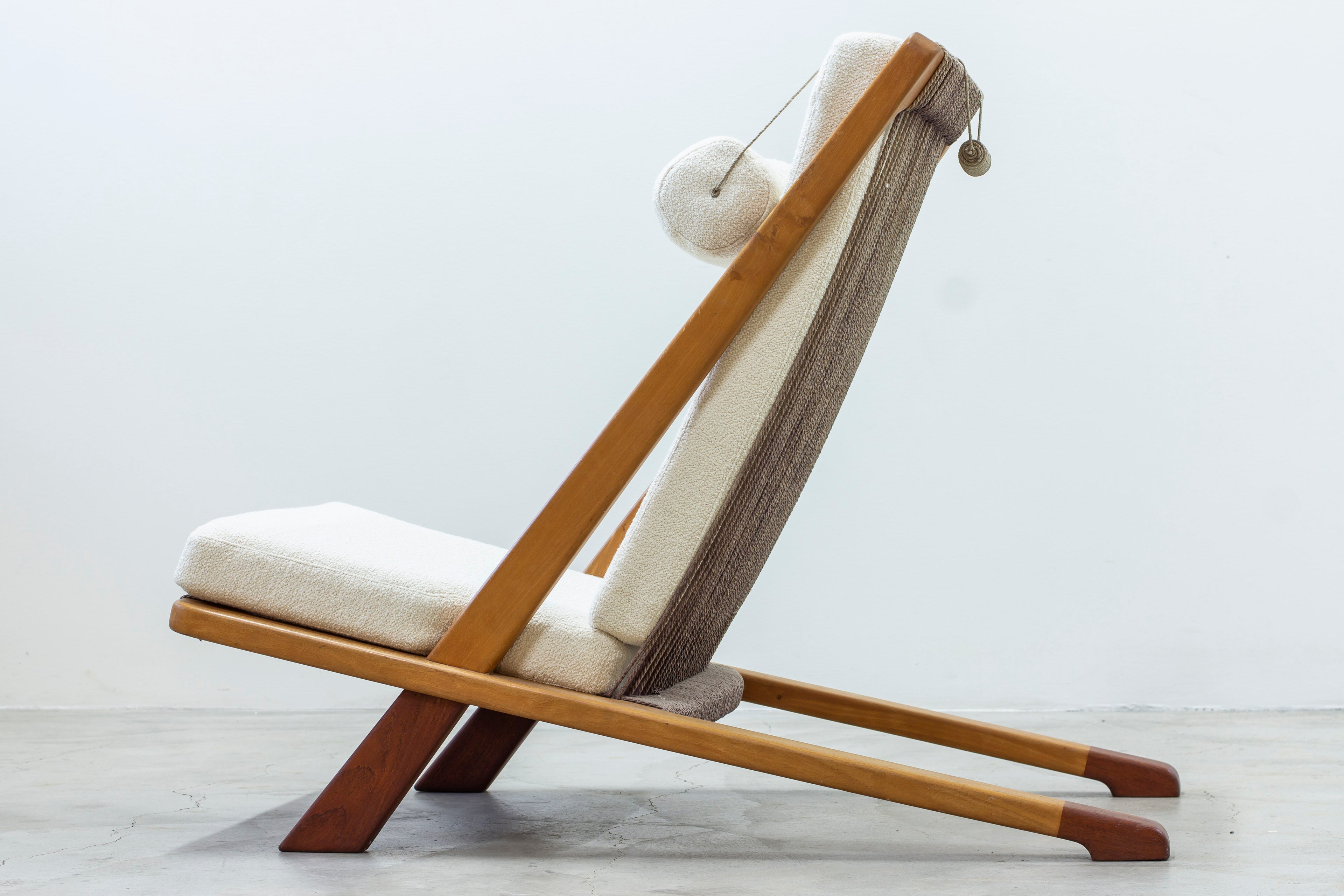 Danish modern lounge chair in the manner of Kjaerholm & Høj