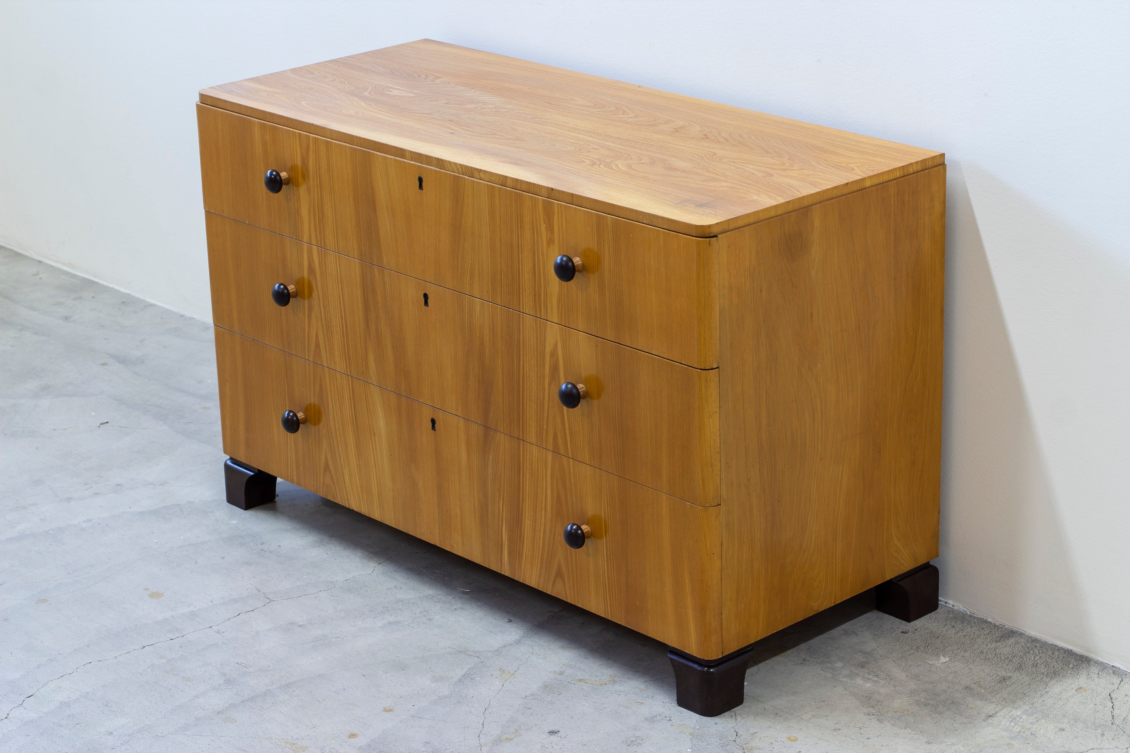 Chest of drawers in the style of Axel Larsson