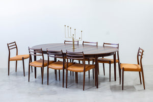 Dining table by Arne Vodder